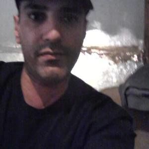 Meet your Posher, Adnan